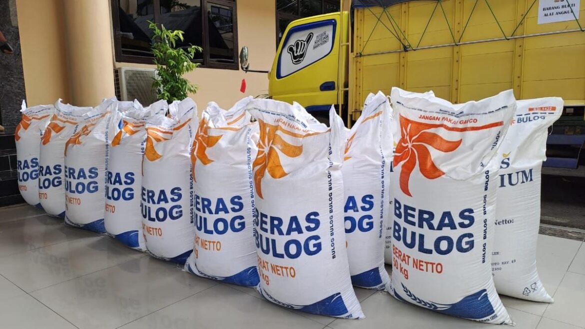 Bulog Membantah Tuduhan Mark Up Impor Beras Vietnam