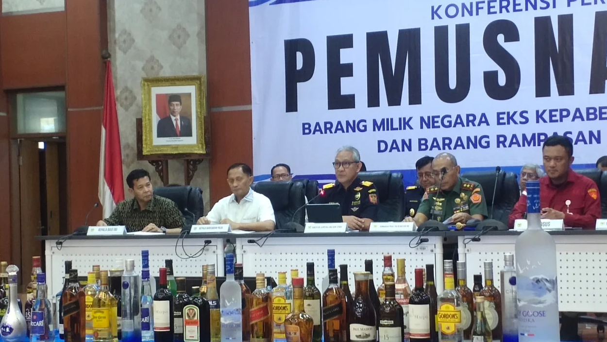 Bea Cukai Musnahkan Rampasan Negara Senilai Rp 165 Miliar