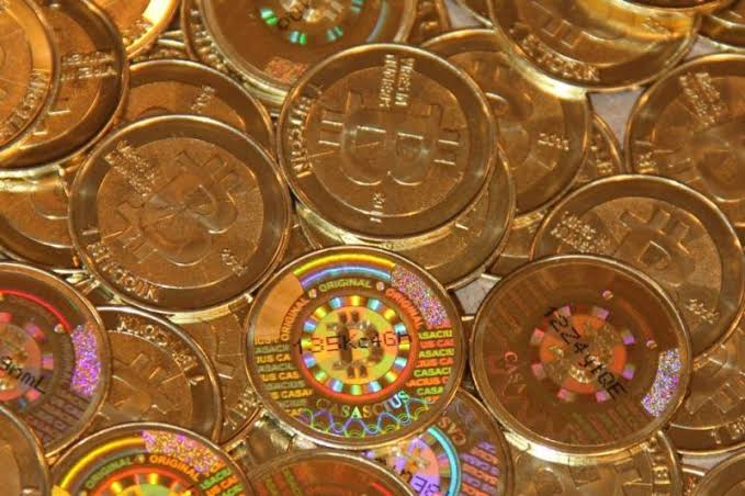 Kominfo Blokir Akun Instagram Perusahaan Kripto Asing di Indonesia