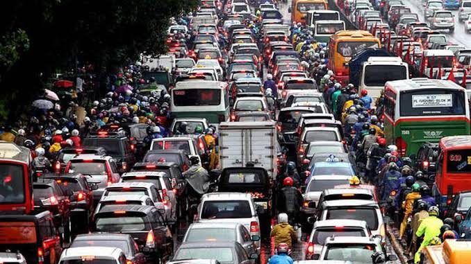 Pemerintah Rencanakan Wajib Asuransi Kendaraan Tahun Depan: Apa Dampaknya?