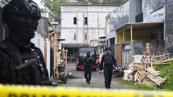 Dua Terduga Teroris Pendukung ISIS Ditangkap di Jakarta Barat