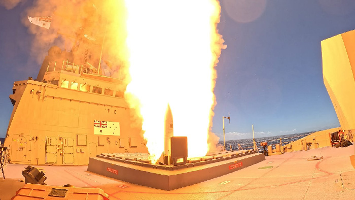 Australia Uji Coba Pertama Rudal SM-6