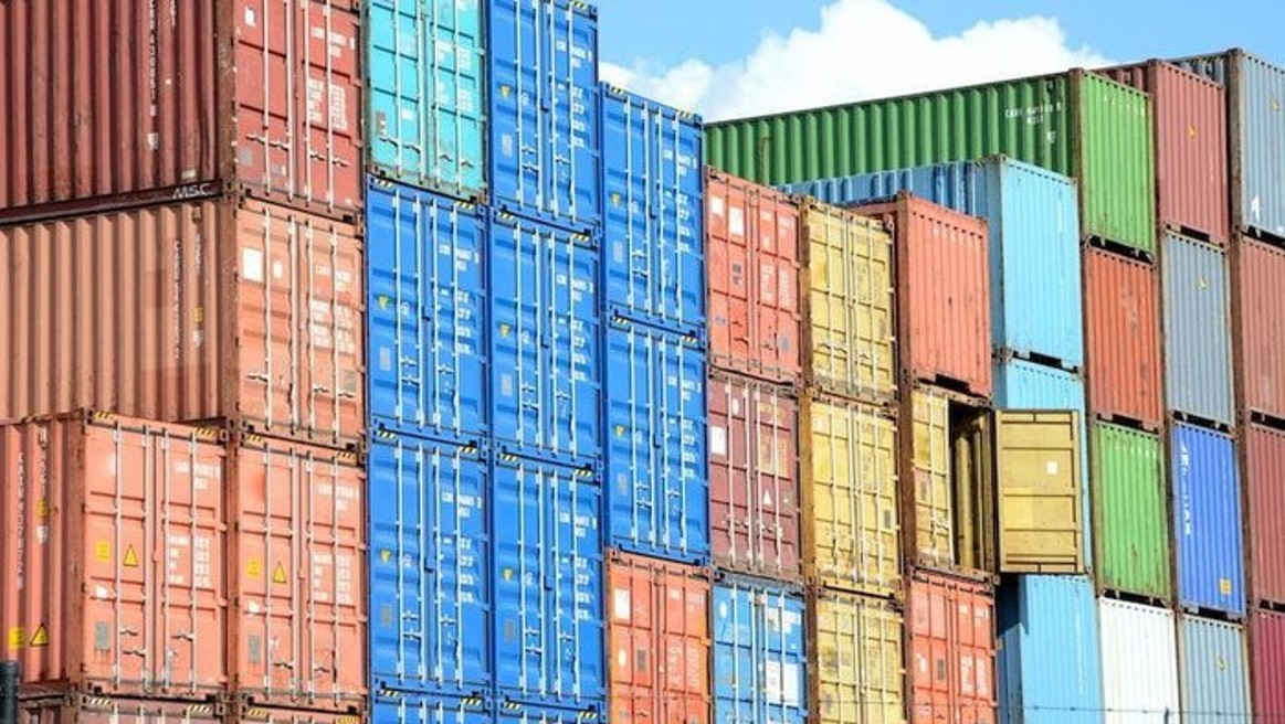 Neraca Dagang RI Surplus 52 Bulan Beruntun, Ini Penyebabnya