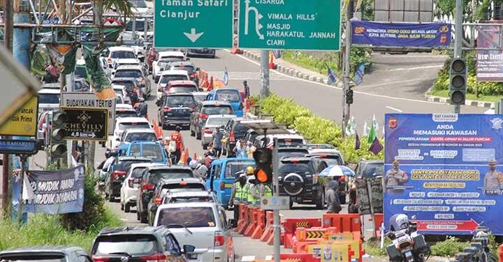 Faktor Kemacetan Ekstrem di Kawasan Puncak