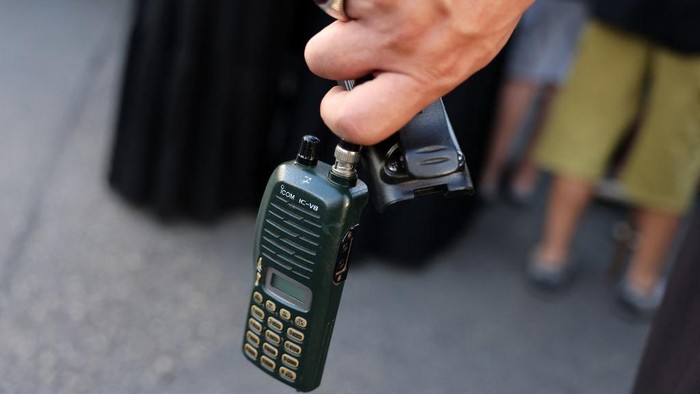 Usai Ledakan Pager, Ledakan Walkie-Talkie Guncang Lebanon
