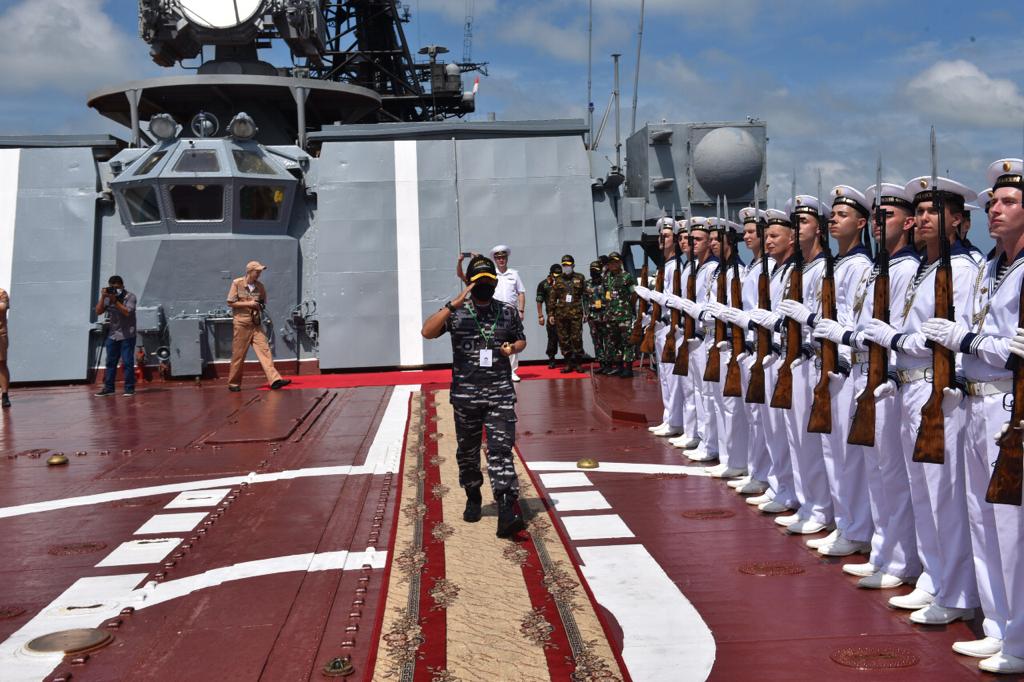 TNI AL dan Russian Navy Bersatu: Latihan Bersama Pertama di Surabaya