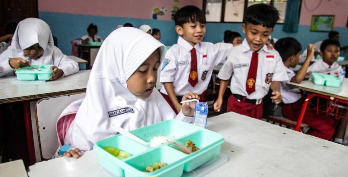 Program Makanan Bergizi Gratis: Dadan Hindayana Klarifikasi Jadwal Pembagian