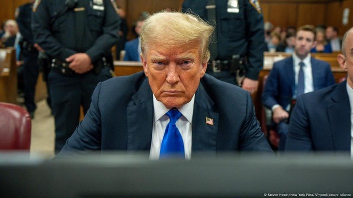Tarif Impor 25% Trump: Meksiko Ancaman Balas dengan Langkah Serupa