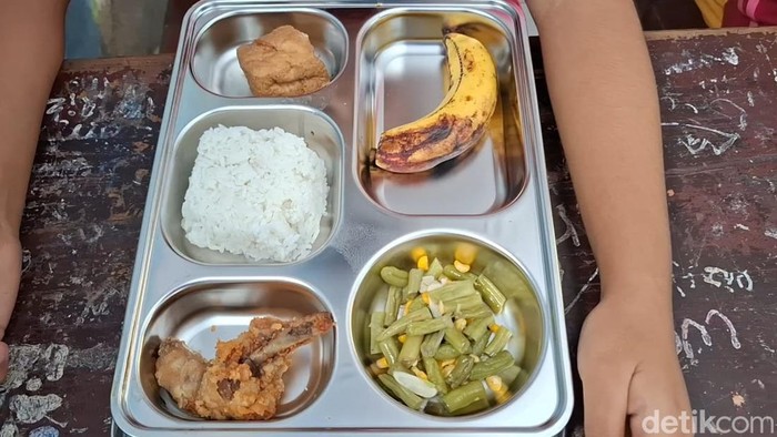 Program Makan Bergizi Gratis: Komitmen Pemerintah Tingkatkan Kesejahteraan Gizi Siswa