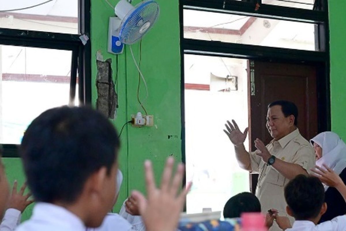 Presiden Prabowo Tinjau Program Makan Bergizi Gratis di Jakarta Timur