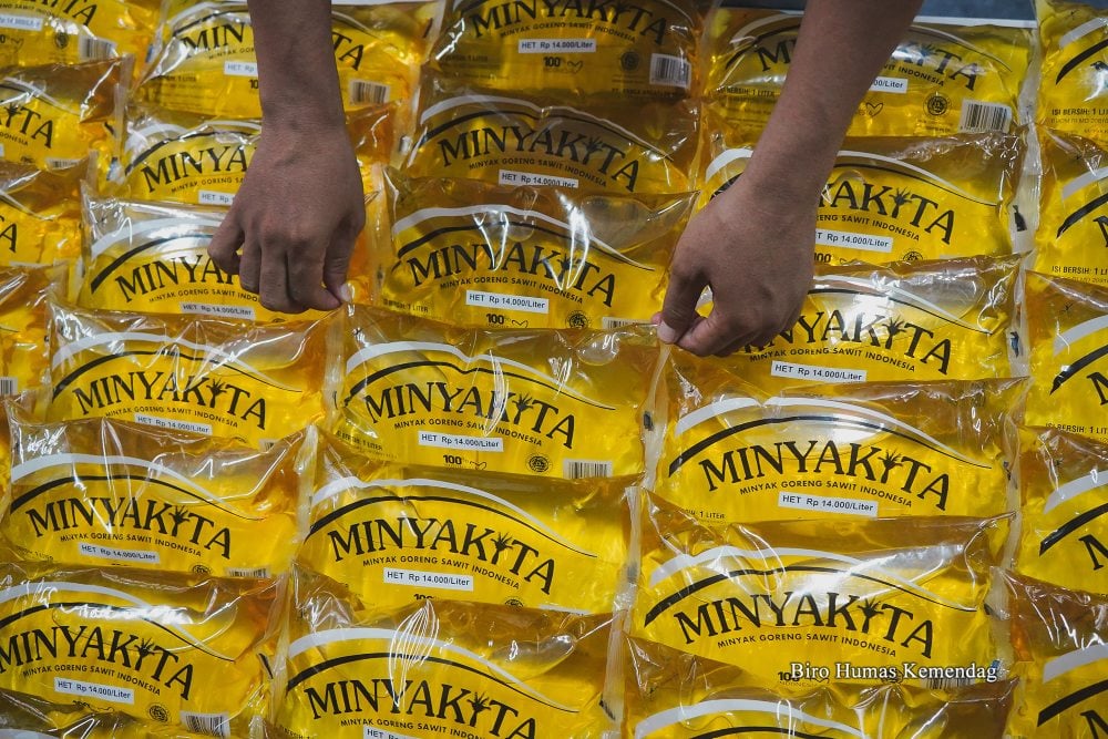 Pengecekan Produksi Minyak Goreng Minyak Kita