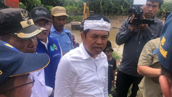 Gubernur Dedi Mulyadi Temui Warga Terdampak Pembongkaran Bangunan Liar Proyek Bendungan Kali CBL di Bekasi