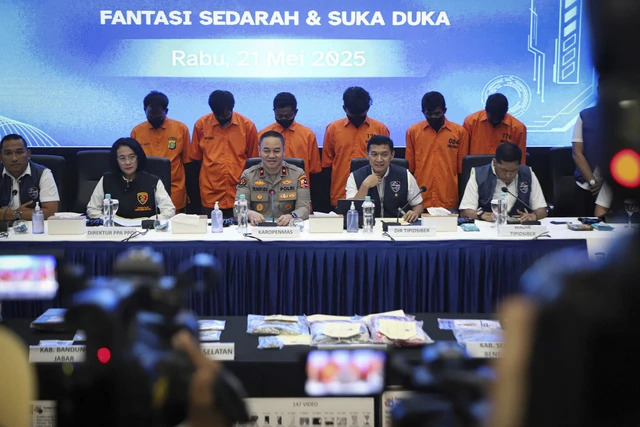 Grup Fantasi Sedarah dan Suka Duka di Media Sosial, Dua Wajah Gelap Kejahatan Siber