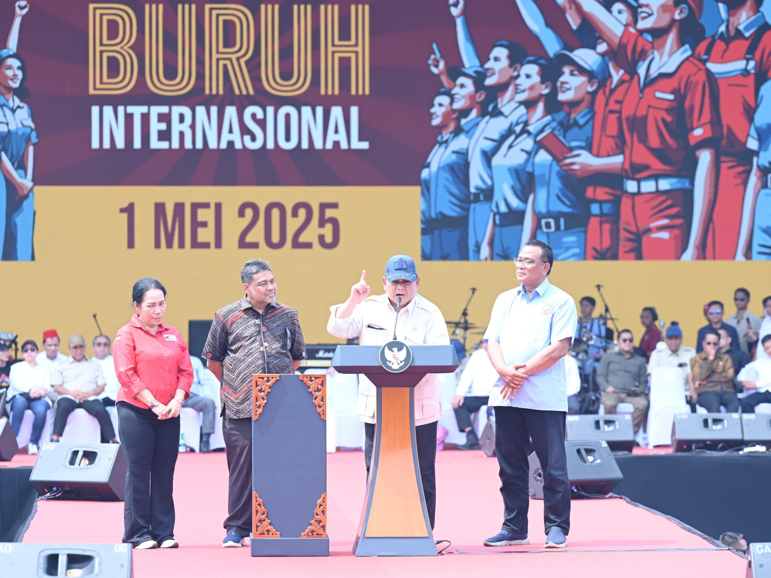 Prabowo Hadiri Hari Buruh di Monas, Tegaskan Komitmen terhadap Perlindungan Pekerja
