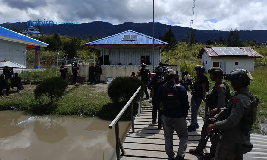 Pesawat yang ditumpangi Bupati Puncak diduga ditembak KKB Saat Mendarat di Bandara Ilaga