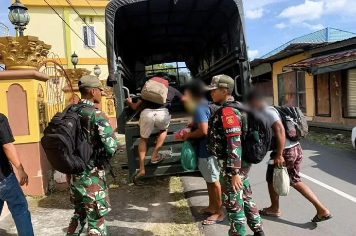 TNI Gagalkan Penyelundupan Tiga Calon PMI Ilegal di Perbatasan RI–Malaysia