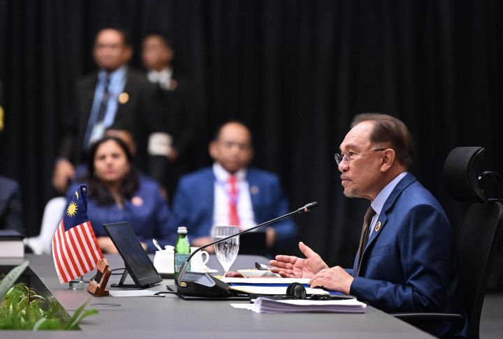 Anwar Ibrahim Soroti Dampak Tarif AS, Usul Pertemuan ASEAN-Amerika