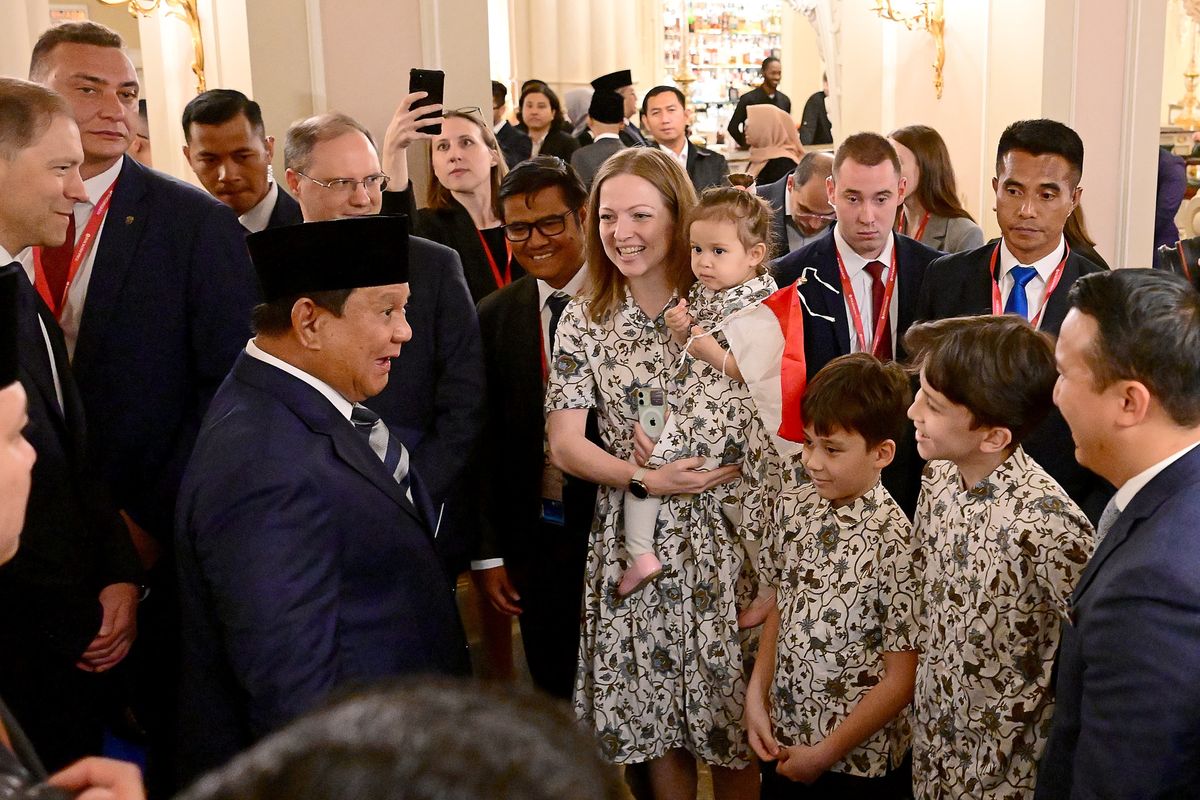 Prabowo Disambut Hangat Diaspora Indonesia di St. Petersburg