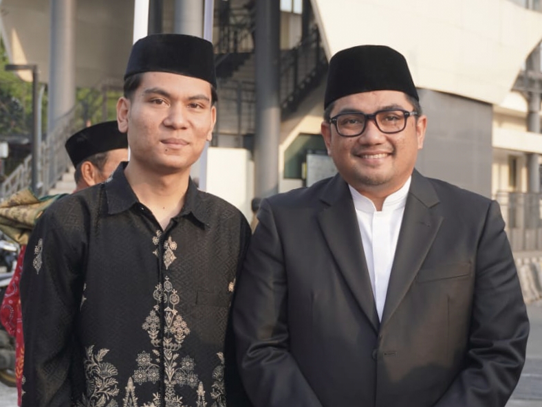 Semarak Idul Adha 1446 H. Shalat Ied di Jalan Matraman Dipimpin oleh Ketua Komisi II DPR RI