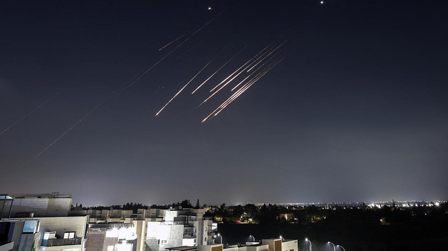 Konflik Israel-Iran Memanas, China dan AS Sampaikan Reaksi Tegas