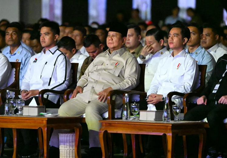 Wapres Gibran Dampingi Presiden Prabowo di Penutupan Kongres PSI