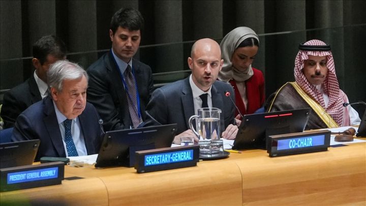 Prancis Desak Solusi Dua Negara di PBB, Siap Akui Palestina September 2025