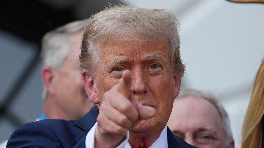 Pembengkakan Kaki Trump Jadi Sorotan, Gedung Putih Ungkap Diagnosis Insufisiensi Vena Kronis