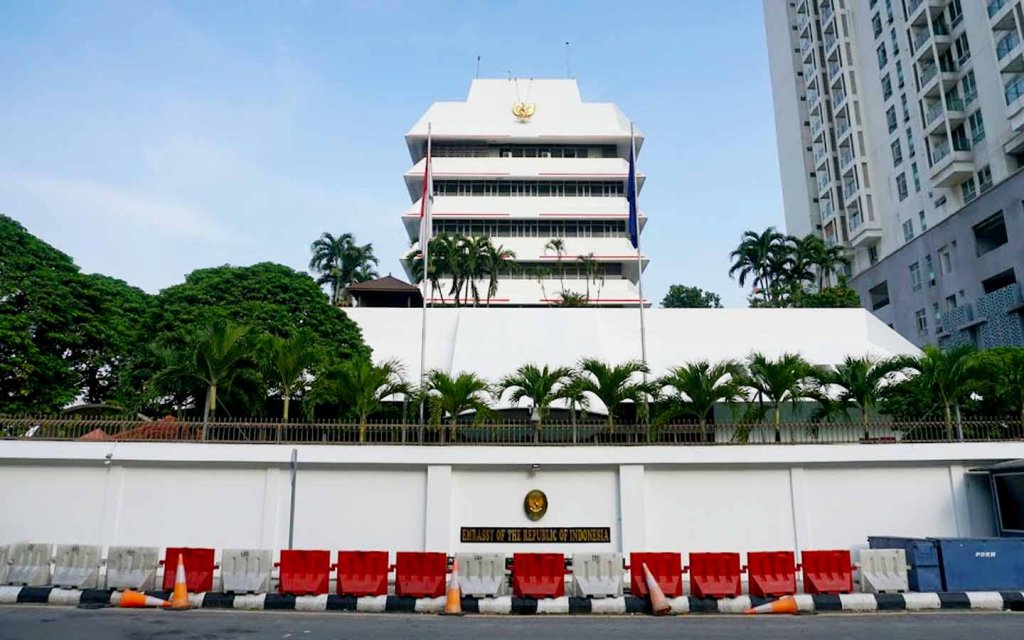 Aksi Damai di Depan KBRI, Mahasiswa Malaysia Bela Demonstran Indonesia