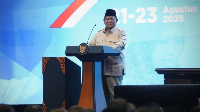 Prabowo Minta Guru Sekolah Rakyat Jaga Optimisme Siswa