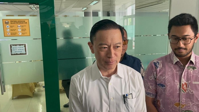 Bebas Karena Abolisi, Tom Lembong Tindaklanjuti Laporan ke Komisi Yudisial