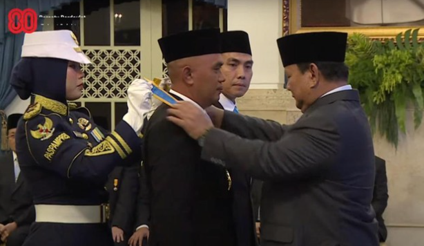Prabowo Anugerahi Lebih dari 100 Tokoh: Upacara Tanda Jasa HUT RI di Istana