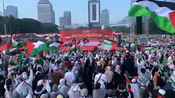 Ribuan Warga Padati Monas, Suarakan Solidaritas untuk Gaza