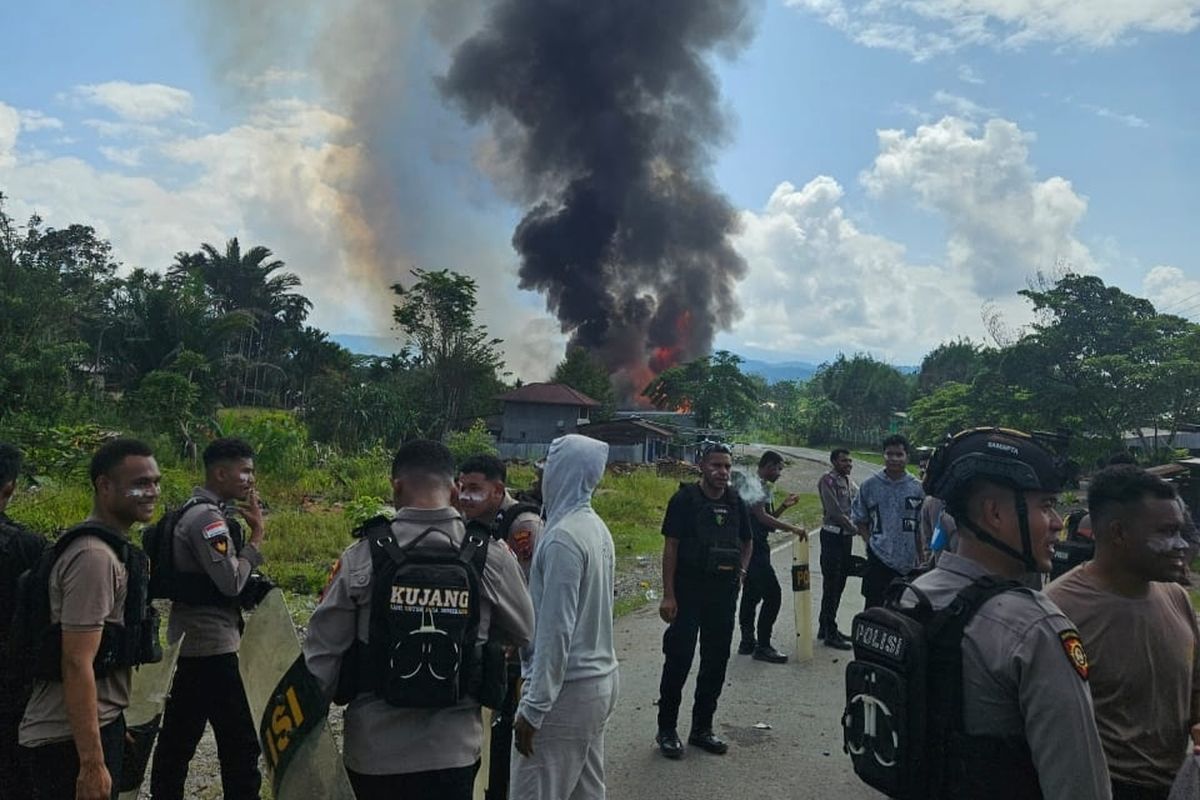 Kerusuhan Berdarah di Yalimo, Fasilitas Umum Rusak Berat