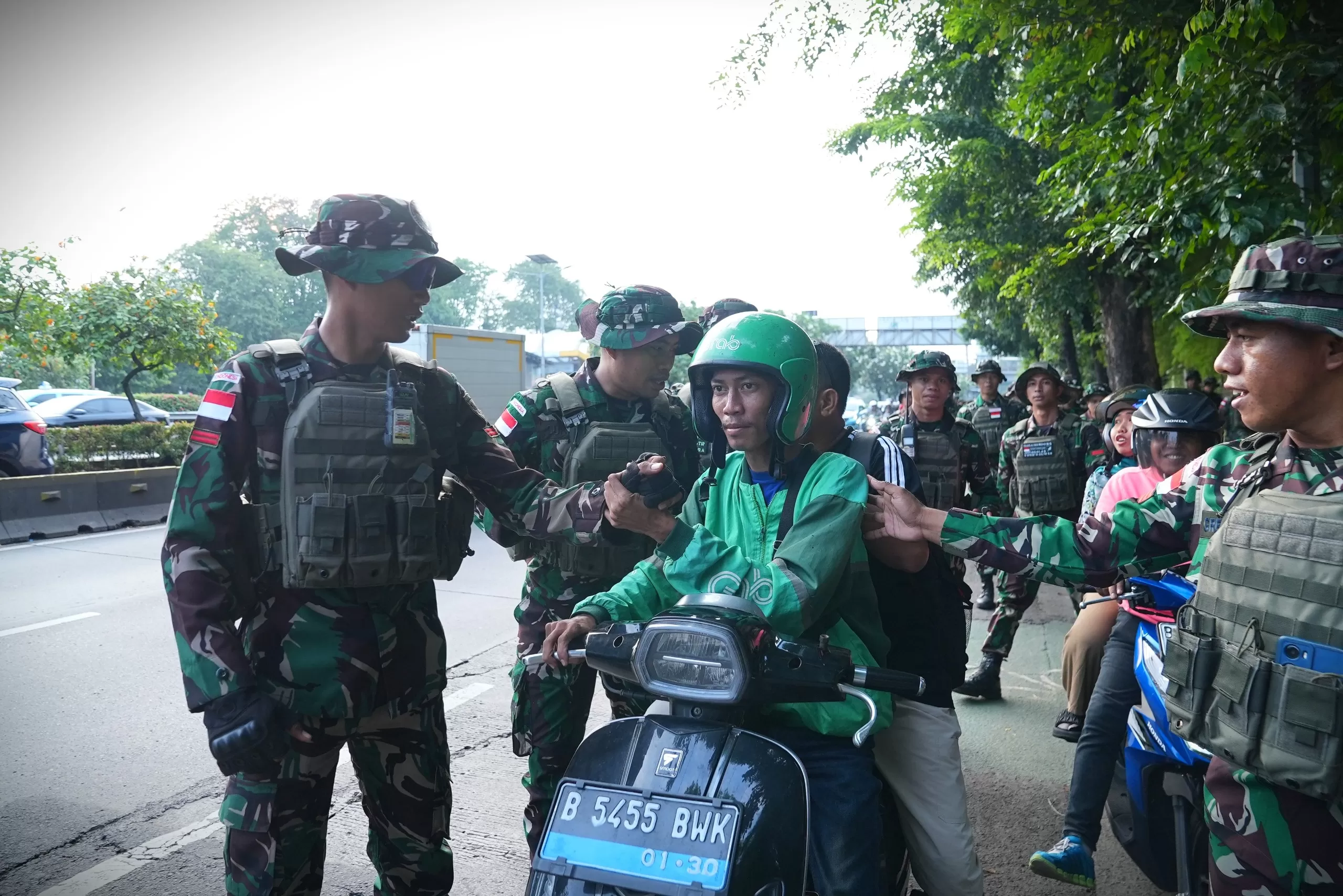 Beredar Surat TNI soal PAM Swakarsa, Publik Diimbau Tak Salah Tafsir
