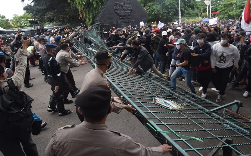 ISIS Diduga Susupi Aksi Unjuk Rasa di Jateng, Sasar Anak SMP–SMA
