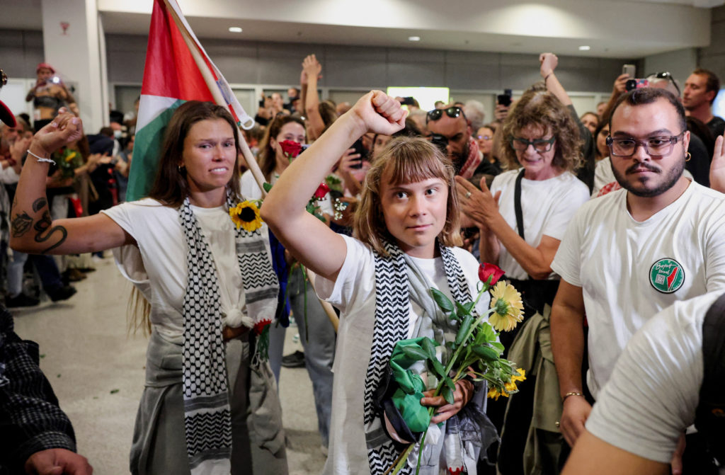 Israel Deportasi 161 Aktivis Global Sumud Flotilla, Termasuk Greta Thunberg