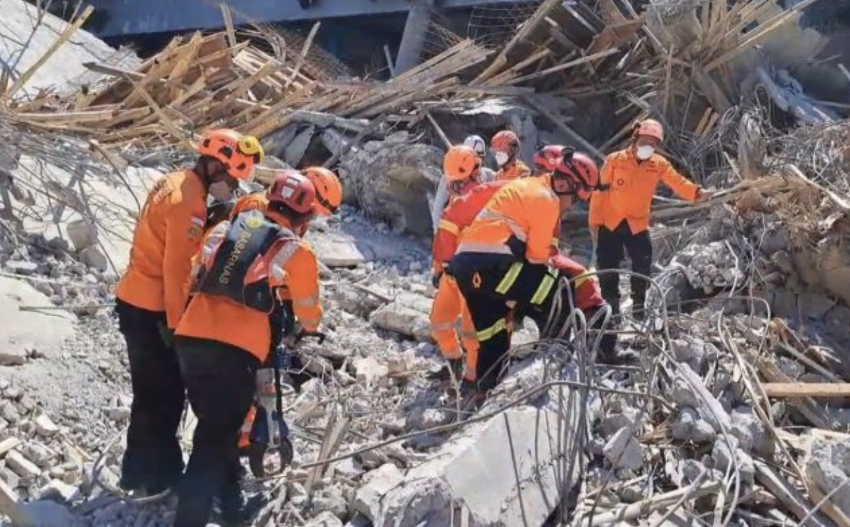 Polda Jatim Komitmen Proses Hukum Ambruknya Musala Ponpes Secara Adil