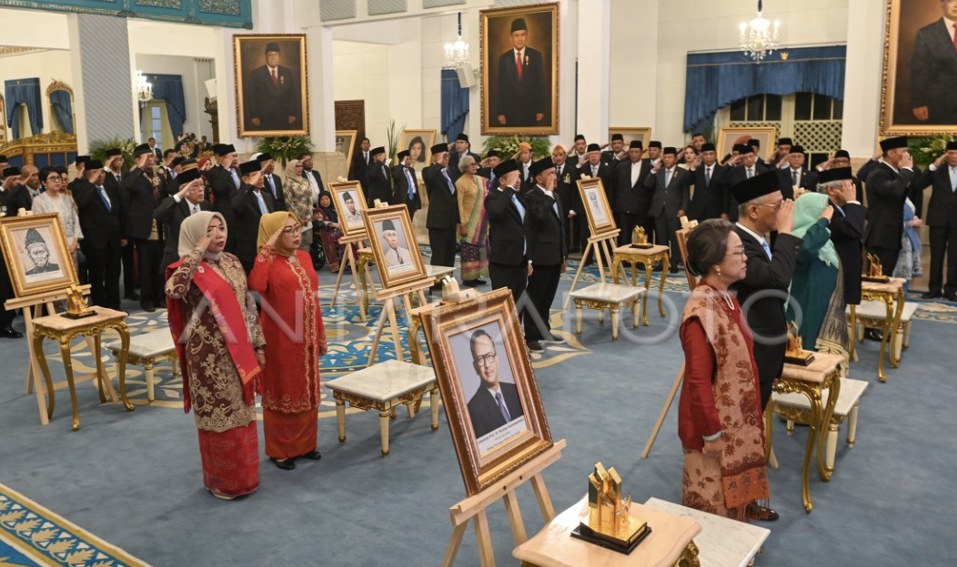 10 Tokoh Penerima Gelar Pahlawan Nasional 2025 dari Presiden Prabowo