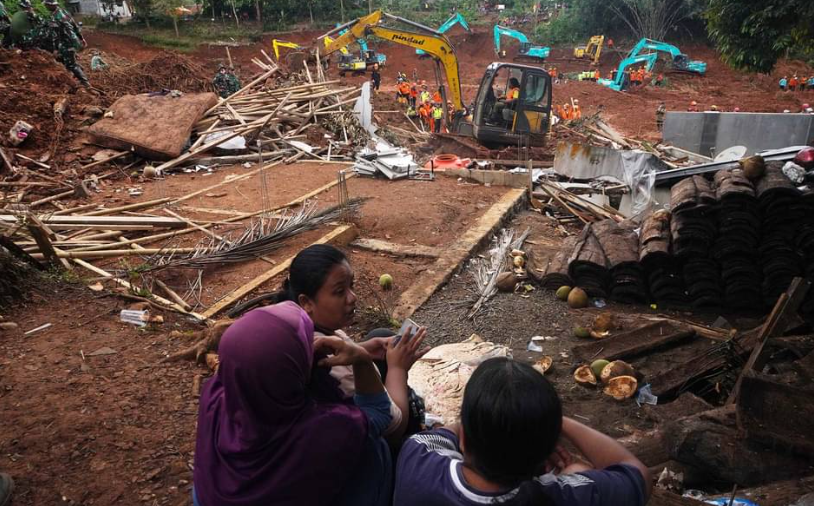 Longsor di Cilacap: Korban Tewas Meningkat Jadi 16 Orang, Pencarian Terus Berlanjut