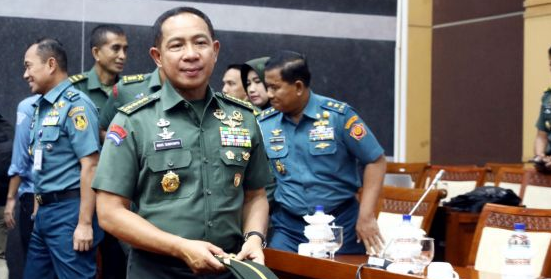 Akses Darat Terputus, TNI Jatuhkan Bantuan Dari Udara untuk Korban Banjir-Longsor Sumatra