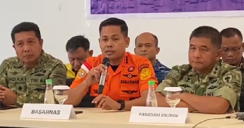 SAR Fokus Evakuasi Korban Selamat Usai Badan Pesawat ATR Ditemukan di Gunung Bulusaraung