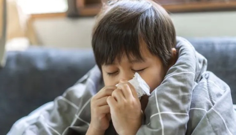 Mengenal Super Flu: Gejalanya Mirip Flu Biasa, tapi Lebih Berat
