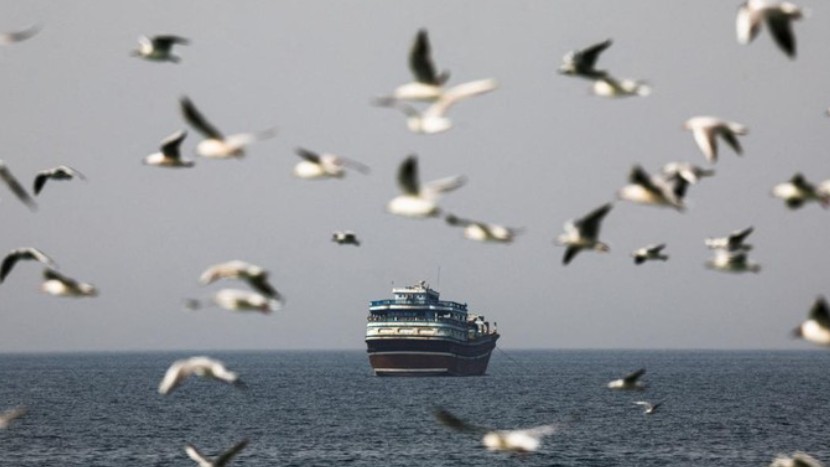 Iran Buka Akses Terbatas di Selat Hormuz untuk Kapal – Non Musuh