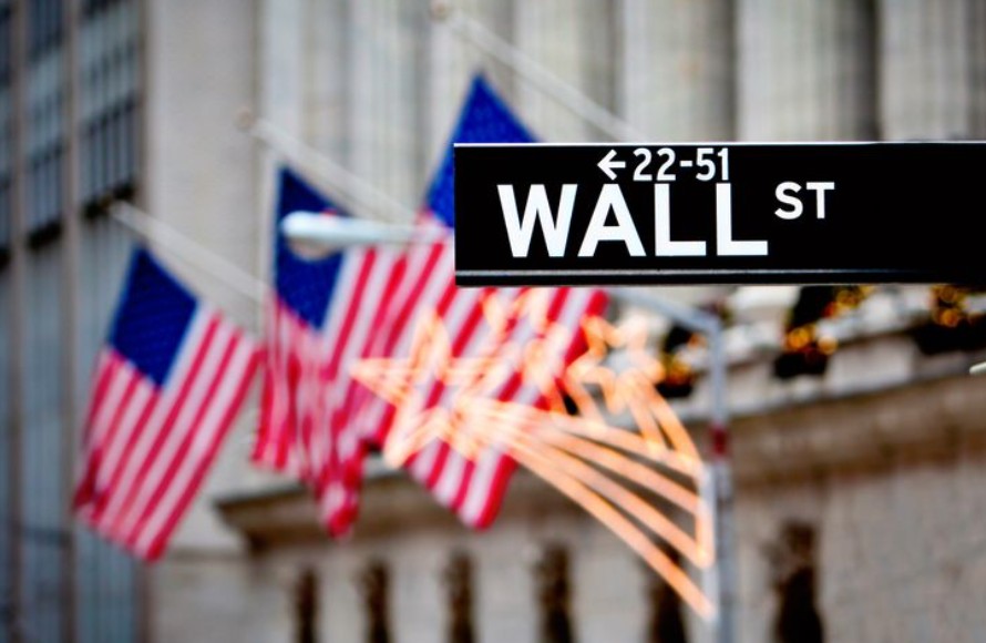 Harga Minyak Tembus 100 Dolar AS, Wall Street Bergejolak dan Risiko Stagflasi Muncul