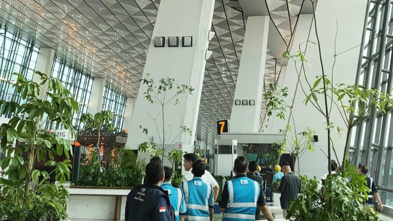Plafon Gate 7 Bandara Soekarno-Hatta Ambrol, Perbaikan Ditargetkan Selesai 2 Hari