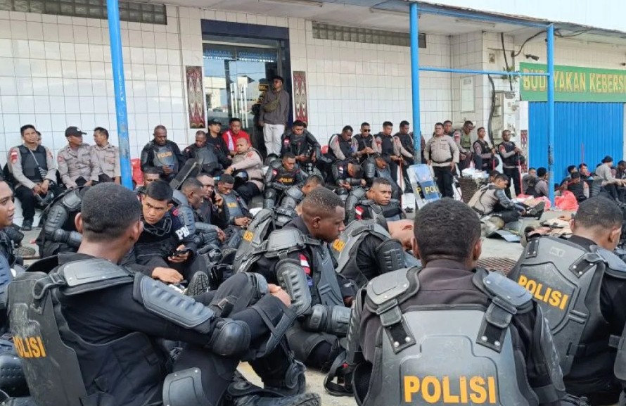 Komnas HAM Papua Apresiasi Pendekatan Humanis Aparat Saat Demo di Jayapura