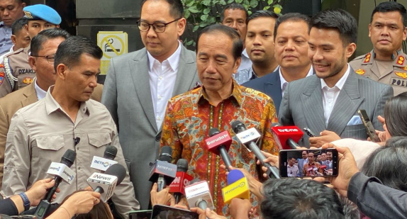 Razman Nasution: Kasus Ijazah Jokowi Sudah P21, Akhir Bulan Kita Lihat!
