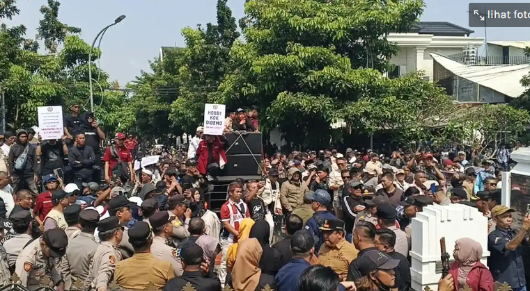 Aksi 2626 Menggema di Sukabumi, Wali Kota Didesak Penuhi Janji Kampanye
