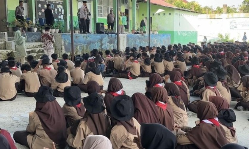 Wamenag Minta Kasus Bom Rakitan di MAN 3 Padang Tak Disimpulkan Terburu-buru
