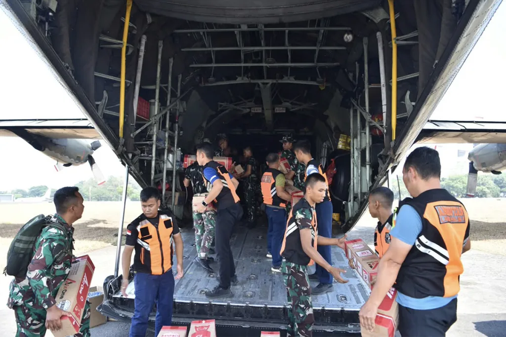 TNI AU Gerak Cepat Kirim Bantuan Kesehatan untuk Perkuat Penanganan Karhutla di Kalimantan
